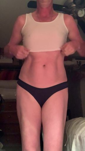 Mature blonde femboy with big ass blowing winkerfish kisses