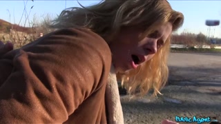 Public Agent Grateful Babe shows her Gratidude with an Outdoor Blowjob and Fuck