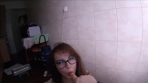 newbie girl struggles to fit the cock , creampie pussy farts