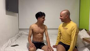 Un Noticiero solo de mamadas con discapacitado arrecho y joven exitado mamando