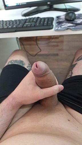 Suck That Big Penis - More on - Lkingsbr1