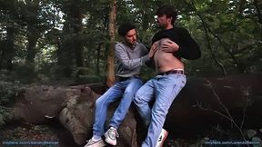 Public outdoor kissing and getting horny in the woods