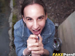 Gigi Max spreads her pussy wide open in an outdoor quickie for cash