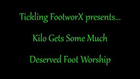 Kilo Gets Some Much Deserved Foot Worship