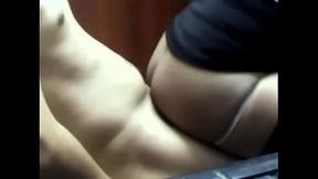 Joven Lanza El Bate Y Me Coge En Las Cabinas 2