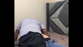 Novia de mi amigo se deja grabar. Gime como puta cuando le doy por el culo