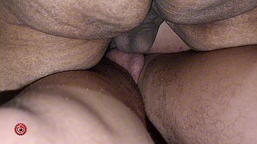 Uma DP gostosa acabou virando um gang anal... arregaçaram meu cuzinho. Q delícia