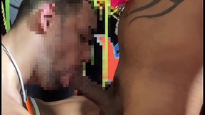 Surub&atilde_o no carnaval mais quente do Brasil, machos safados da vida real.