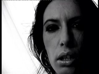 Gli Orgasmi di Eva Ebony (Full Video)