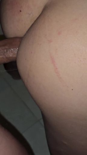 Fingering ass on balcony to let him in!   Clip 1