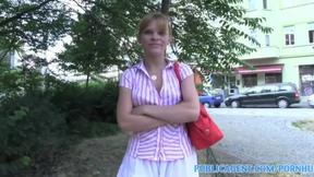 ”Tight Twat Screwed in the Splits”