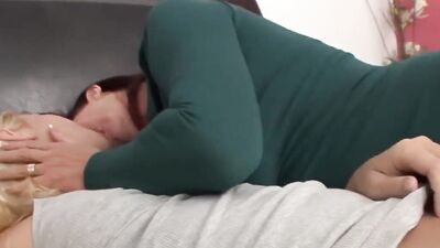 LICK MOMMA - MILF teases stepdaughter into forbidden lesbian sixtynine