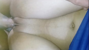 YOUNG VIRGIN18 years old Indian girl loves to Hardcore Fucking while her working Indian Desi Girl Fucked by her Big Dick