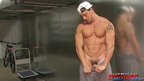 Joey D - AmericanMuscleHunks