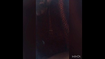 une cam2cam, je me gode en couleur !!!