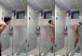 Gay Amateur Recording himself taking a shower. Nice view - HD Scene