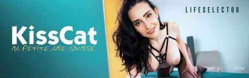 My submissive girlfriend, Kisscat