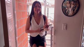 inocente universitaria vino a estudiar y termino follada como puta por su companero