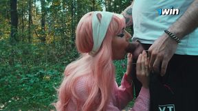 Roadside BJ in nature - girl gets her face covered in cum