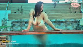 Unfaithful Neighbors Having Passionate Sex in the Pool - Savannah Watson