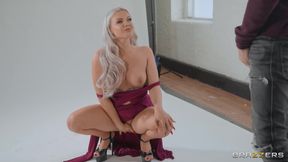 Gorgeous Lana Rose adult emotional scene