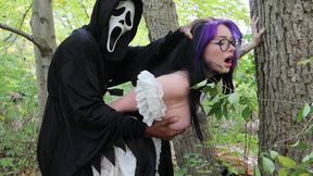 naomi hughes fucks ghostface guy in the forest porn video