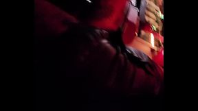 Petite exhibe avant le travaille