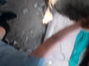 Cogemos parados en la cochera