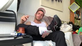 bienvenue david luca ! mets toi a l aise et tape toi une queue