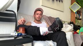 bienvenue david luca ! mets toi a l aise et tape toi une queue