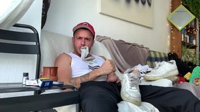 bienvenue david luca ! mets toi a l aise et tape toi une queue