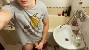 Youthfull Guy Jerks Off a Dick in His Neighbor's Rest Apartment AHAH