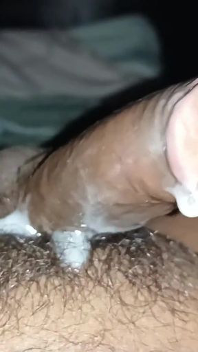 Spectacular moment from "Night ko meri GF ne Mume Chos Chos ke Pani Nikal Di sari"