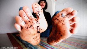 You Want Clean Feet? Clean Them Then! - Mobile