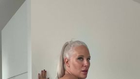 Community Member @Lara_CumKitten @Teasing & #Big Ass #Amateur #MILF #Solo free sexy porno | Tik.Porn