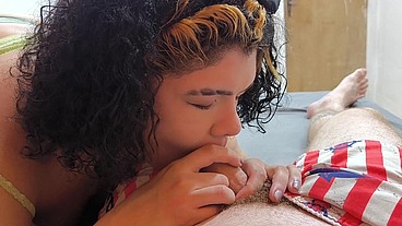 enchedo o cuzinho da Sofie de porra