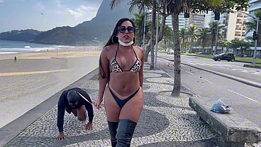Aylla gattina levando seu submisso para da um passeio na orla