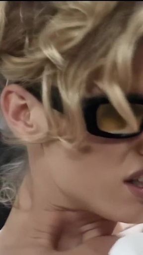 Candy Apple Wants to Get Fucked Hard