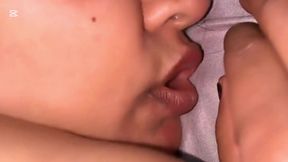 House Owner Sun And Divorced Aunty