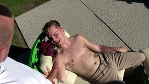 Dylan Lucas: Gay Parker Matson receiving facial outdoors