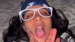 masturbame rapido y tragate todo el semen !! no dejes caer nada