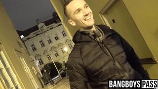 Huge cock jock fucks smooth bottoms bubble butt bareback