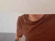 Molteplici orgasmi in omaggio al mio amico etero con fontana di sborra