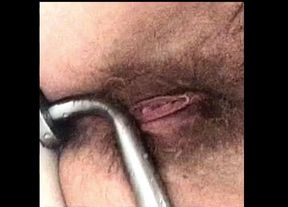 Humping faucet and bathtub edge