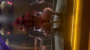 compilado irresistivel dessa loira rabuda mostrando cada detalhe da bunda gostosa com o plug no cuzinho pra te deixar babando