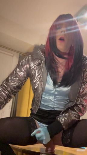 Jess Silk Rides Dildo