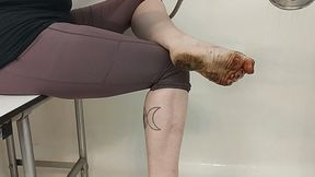 Foot scrub, full 8 minutes!