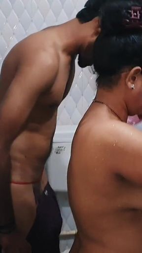 Brother-in-law Fucked Sister-in-law While She Was Taking Bath
