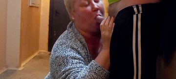 Oral sex and masturbation cock in the entrance 2