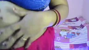 Sexy Desi Hot Beautiful Housewife Blowjob Deepthroat with Her Neighbor